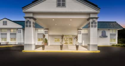Baymont by Wyndham Westampton