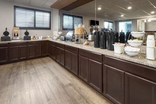 Free daily continental breakfast