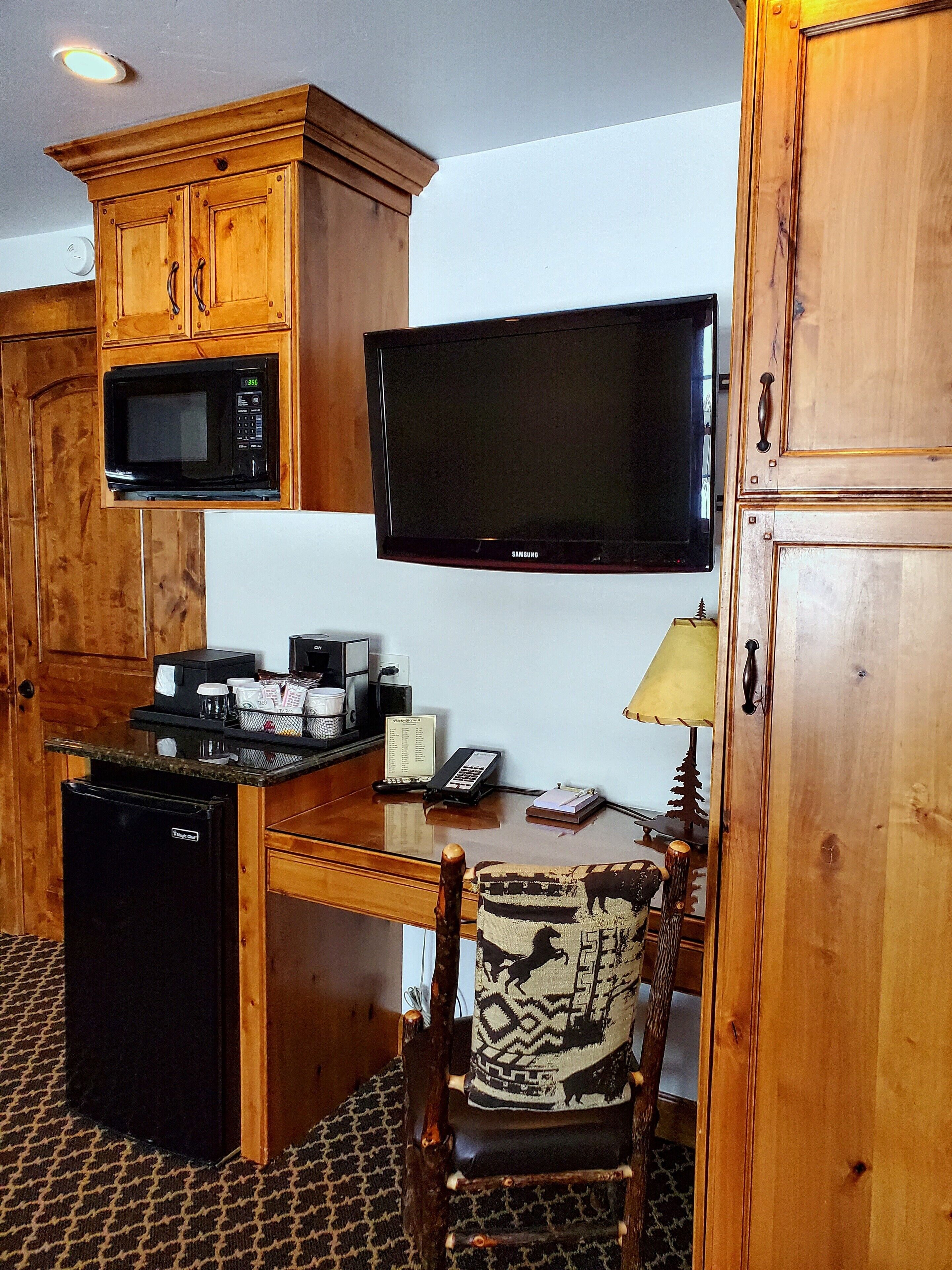 cottage suite 50 | 1 bedroom, premium bedding, pillow-top beds, in-room safe