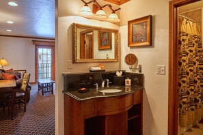 Premium Suite, 1 Bedroom | Bathroom | Designer toiletries, hair dryer, towels, soap