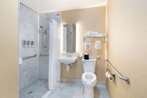 Standard Room, 1 Queen Bed, Accessible, Non Smoking | Bathroom | Combined shower/bathtub, free toiletries, hair dryer, towels
