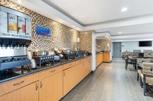 Café da manhã continental grátis todos os dias