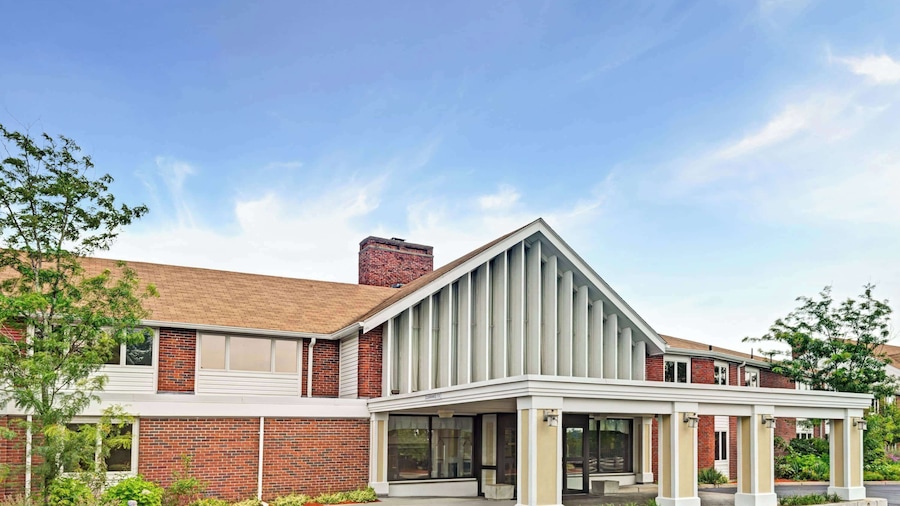 Ramada by Wyndham Seekonk Providence Area