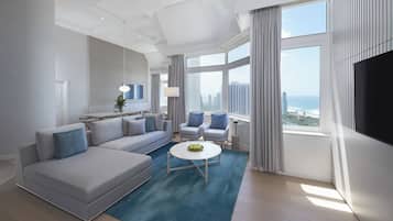 Suite presidencial, 1 habitación, no fumadores, vistas al mar (Balcony) | Salón | 2 bares y bar junto a la piscina