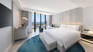 1 bedroom, premium bedding, minibar, in-room safe