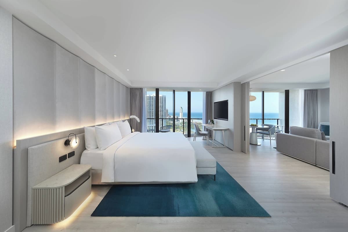 1 bedroom, premium bedding, minibar, in-room safe