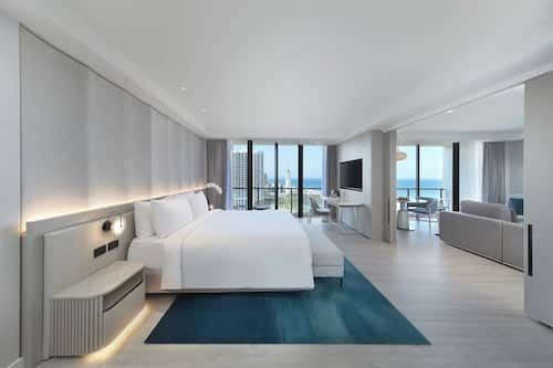 Premium bedding, minibar, in-room safe, desk
