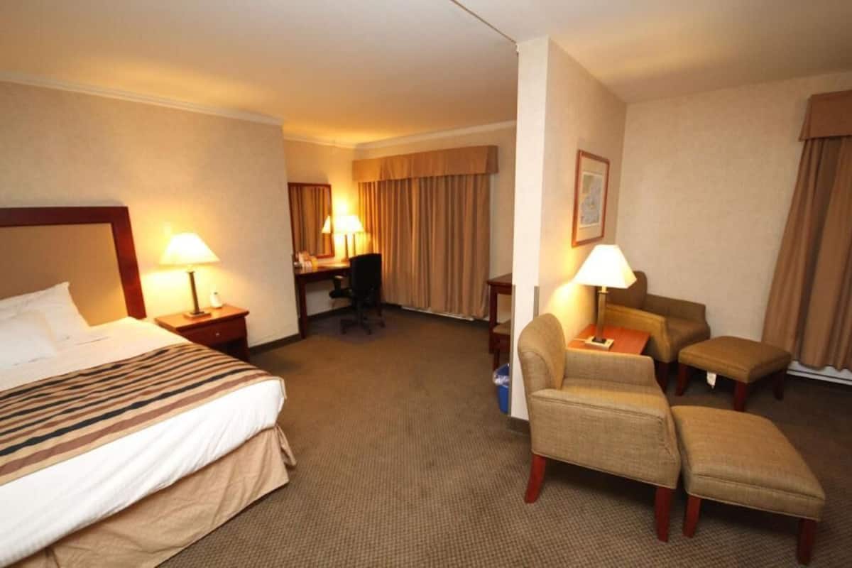 In-room safe, desk, laptop workspace, blackout curtains