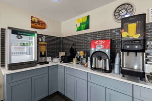 Desayuno continental incluido todos los días 