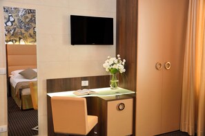 Premium bedding, down duvets, minibar, in-room safe