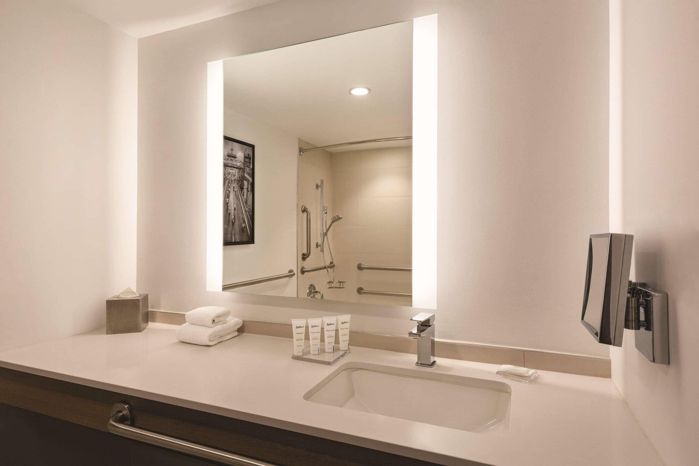 Photo - Radisson Hotel Seattle Airport