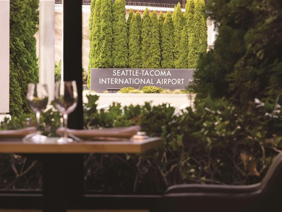 Daily full breakfast for a fee