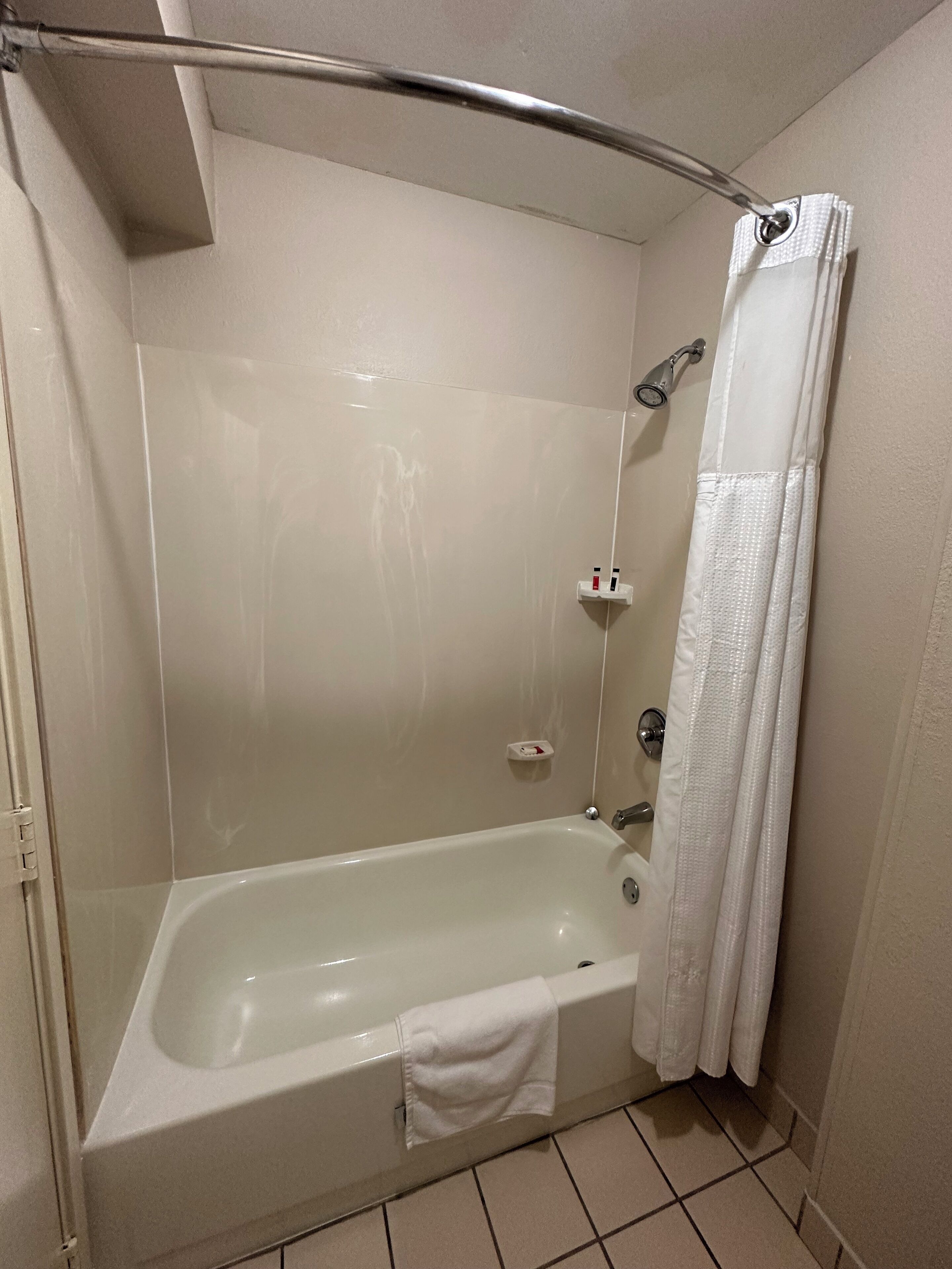 room, 2 double beds, non smoking | bathroom | combined shower/bathtub, free toiletries, hair dryer, towels