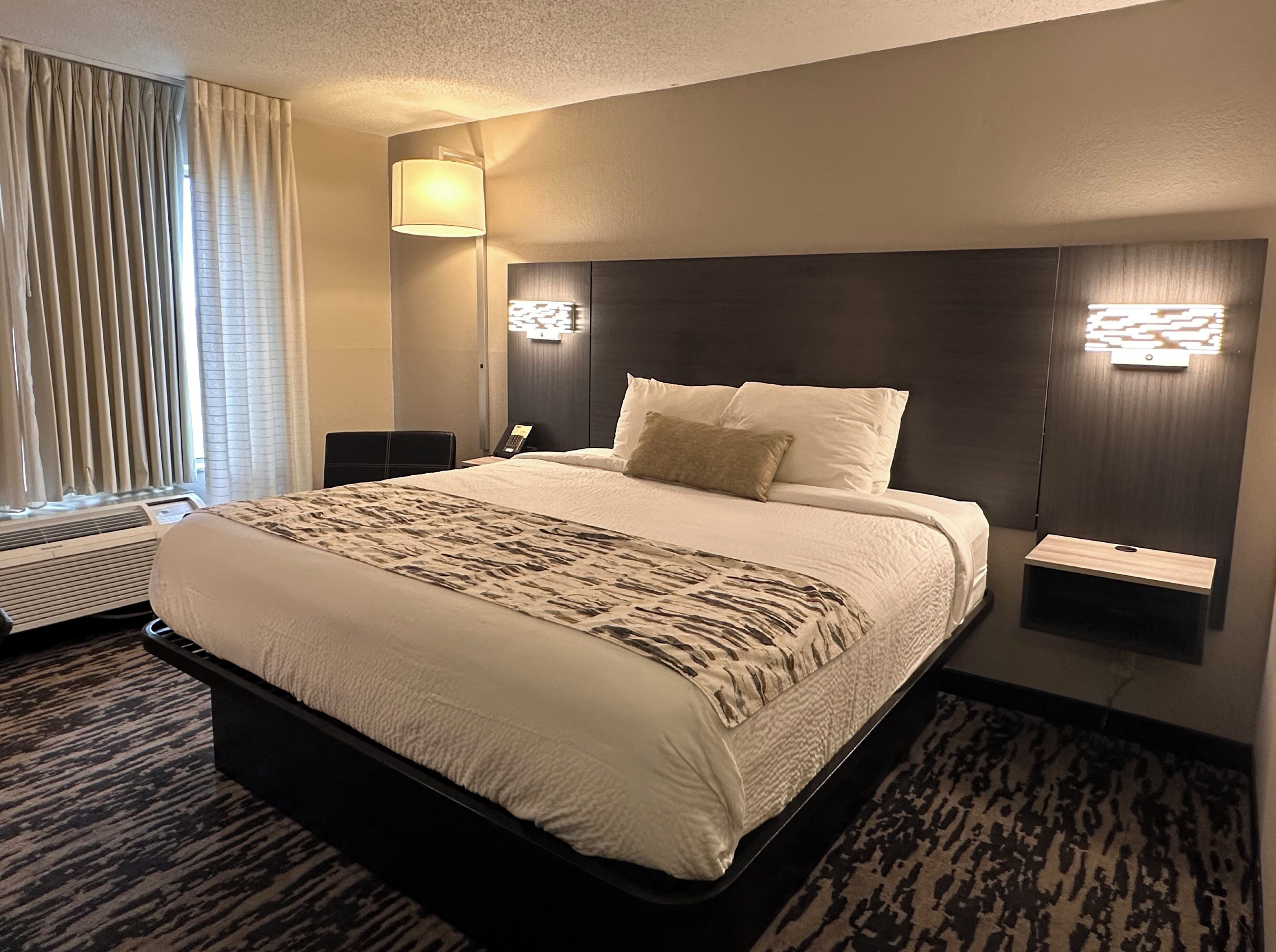 Wingate by Wyndham Dayton North