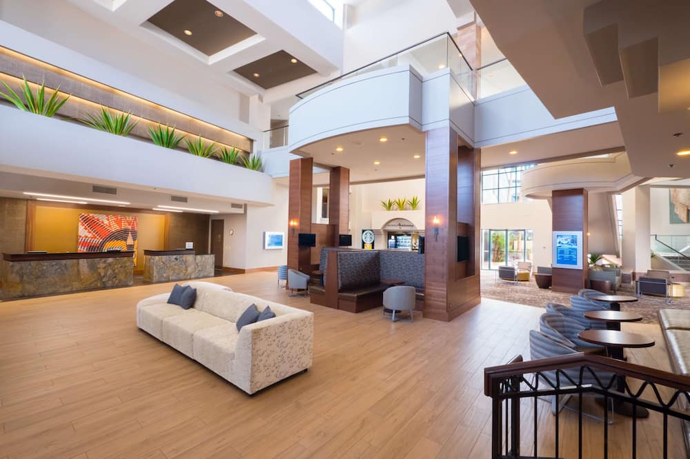 Hilton Phoenix Airport