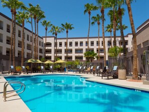 Outdoor pool - Hilton Phoenix Airport (Phoenix)