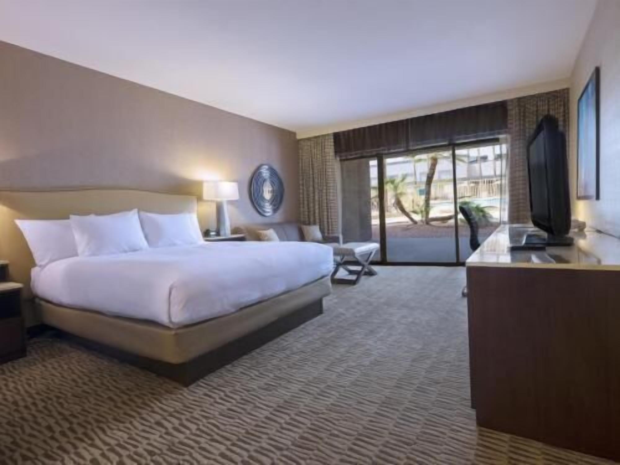 Hypo-allergenic bedding, in-room safe, soundproofing, iron/ironing board