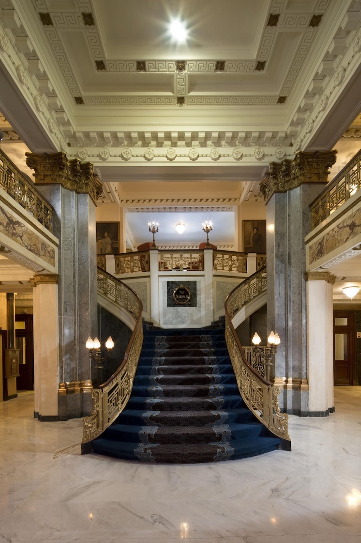Lobby of the Seelbach Hilton Louisville Downtown