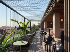 Bar (in der Unterkunft)