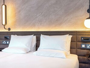 Habitación superior, 2 camas individuales | 1 dormitorio, minibar, sistema de insonorización y wifi gratis