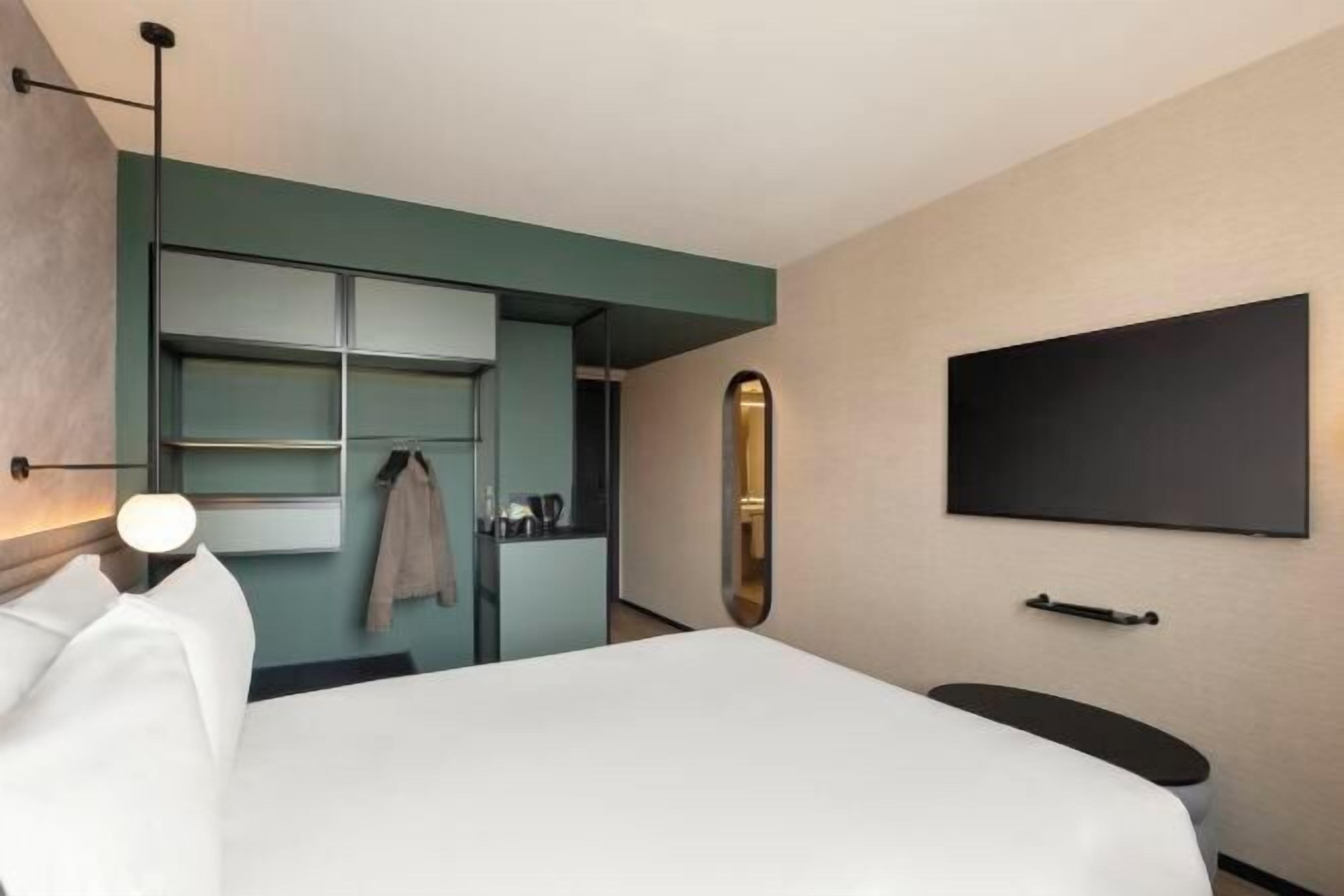 ミニバー、防音設備、WiFi (無料)、ベッドシーツ