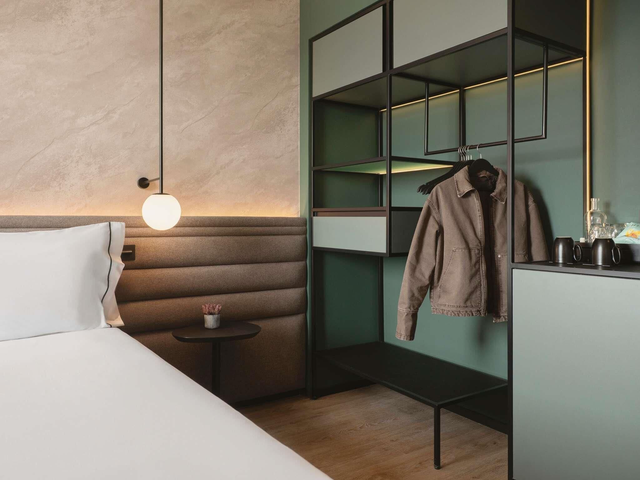 Superior Room, 1 Queen Bed, Accessible | Minibar, soundproofing, free WiFi, bed sheets