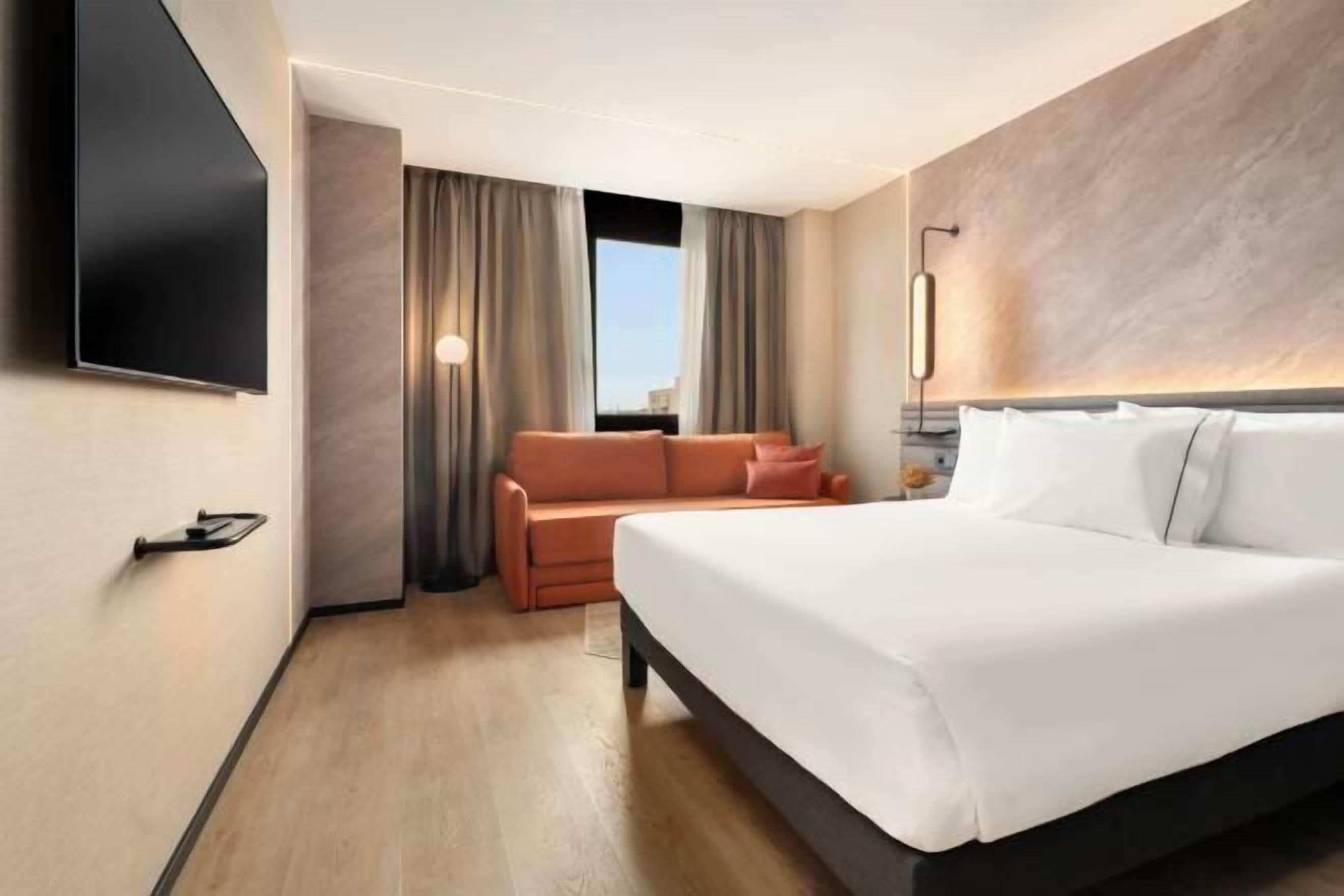 ミニバー、防音設備、WiFi (無料)、ベッドシーツ