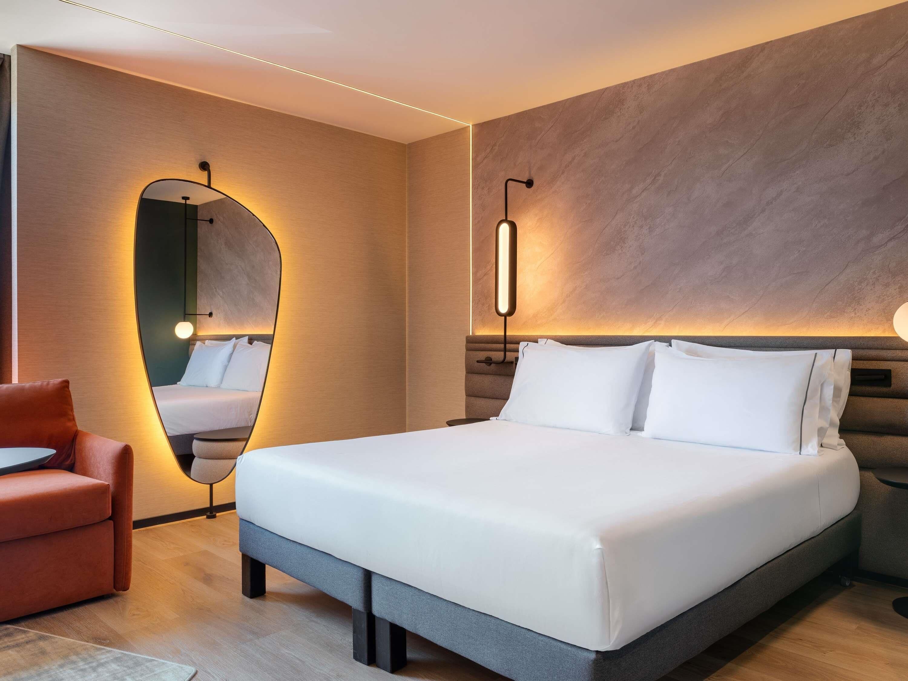 Superior kamer, 1 queensize bed met slaapbank | Een minibar, geluiddichte muren, gratis wifi, beddengoed
