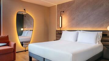 Superior kamer, 1 queensize bed met slaapbank | Een minibar, geluiddichte muren, gratis wifi, beddengoed
