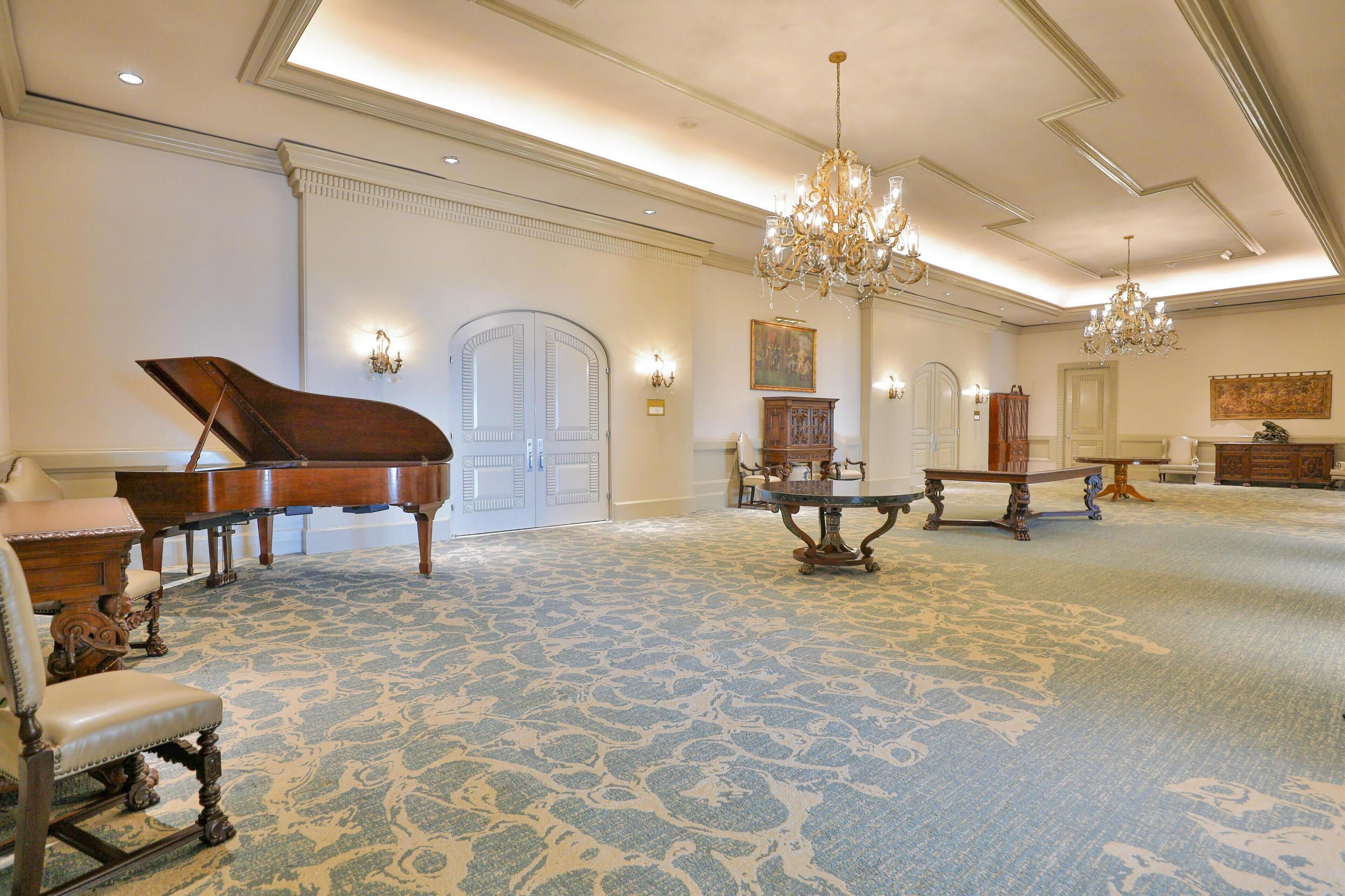 Meeting facility