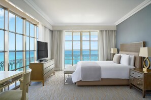 Panoramic Suite | Premium bedding, down comforters, minibar, in-room safe