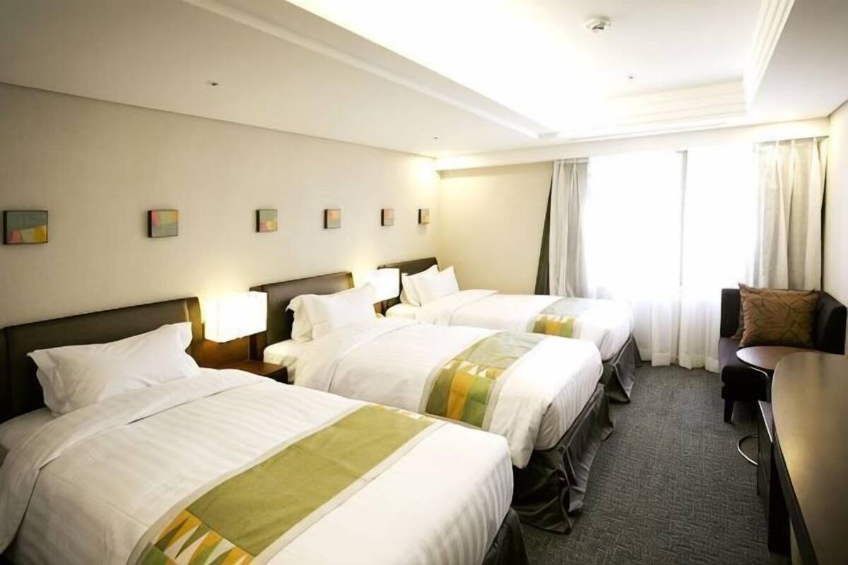高級寢具、客房內保險箱、書桌、遮光布/窗簾