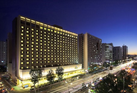 Front of property - evening/night