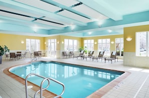 Piscine intérieure