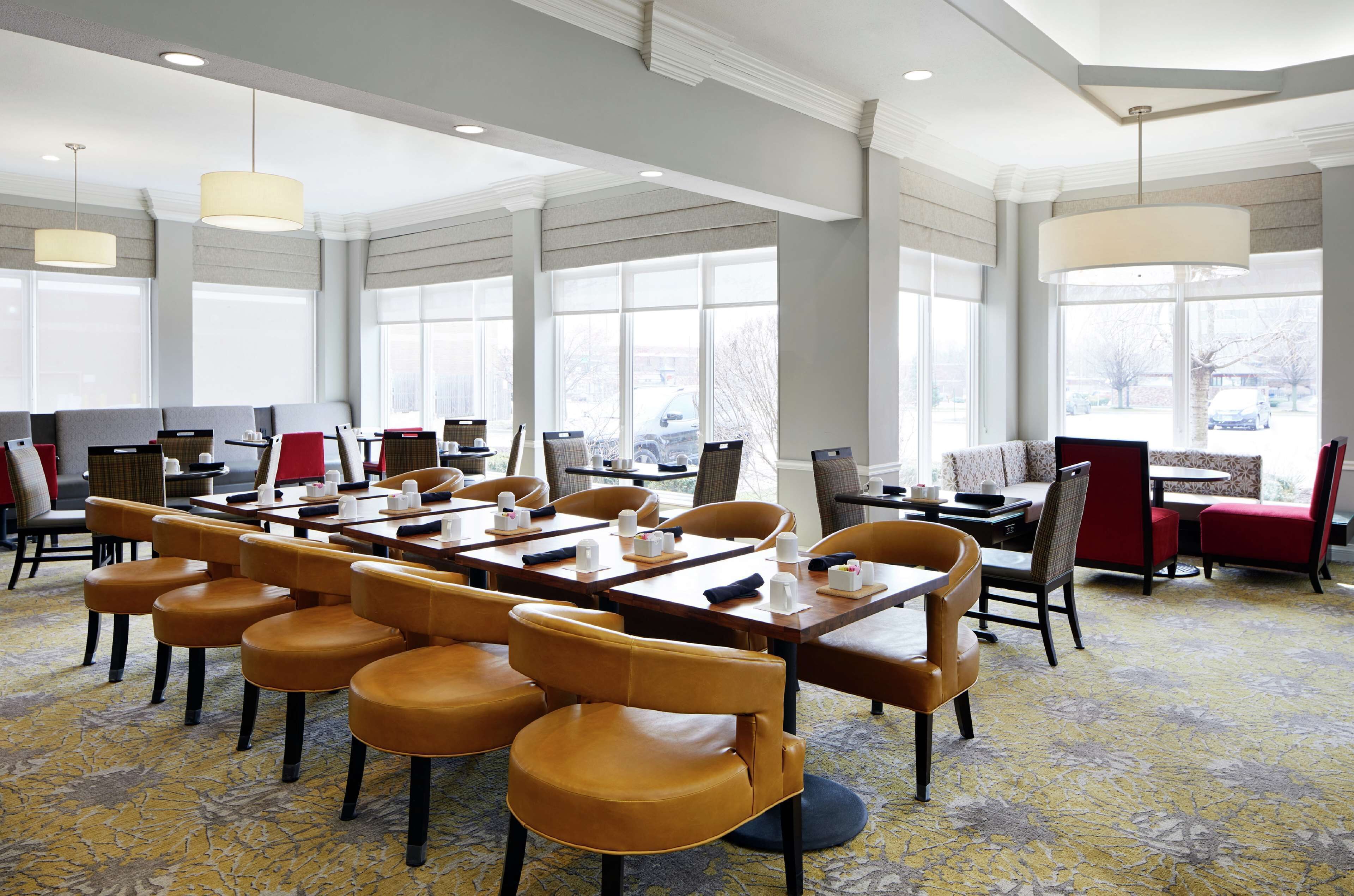 breakfast and dinner served, american cuisine