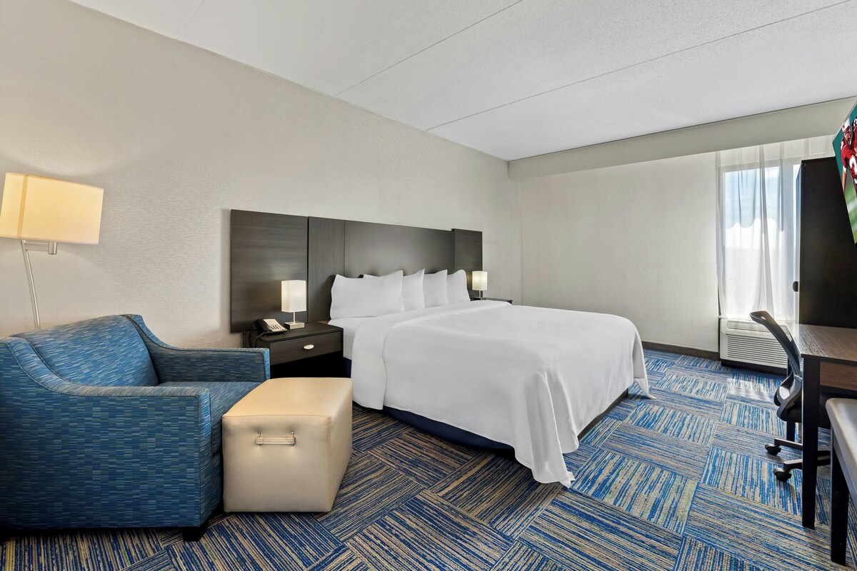 Superior Room, 1 King Bed, Non Smoking