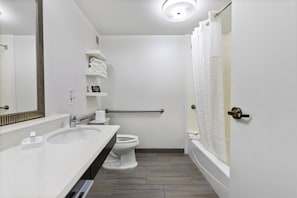 Combined shower/bathtub, eco-friendly toiletries, hair dryer, towels