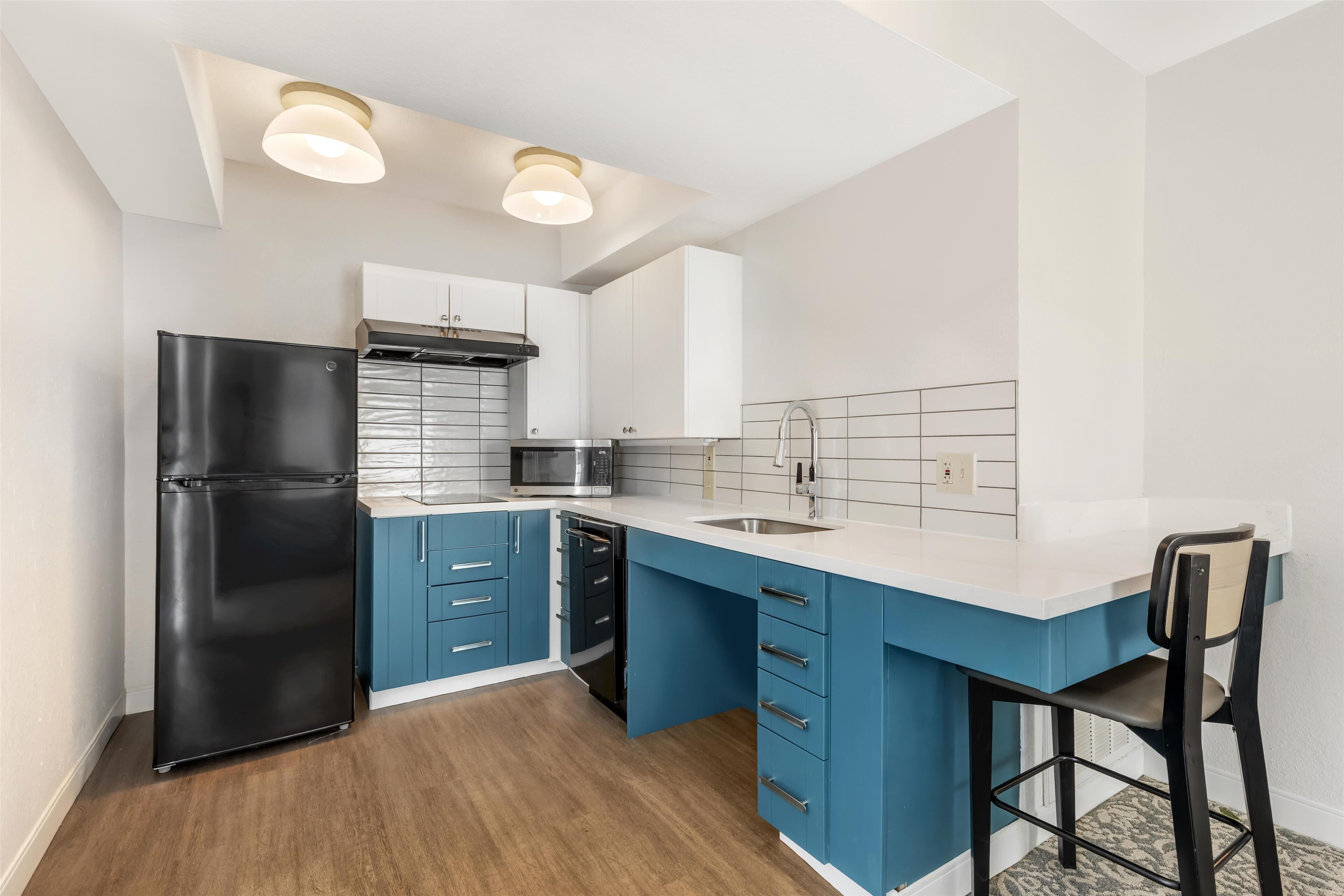 2 bedrooms, egyptian cotton sheets, premium bedding, pillow-top beds