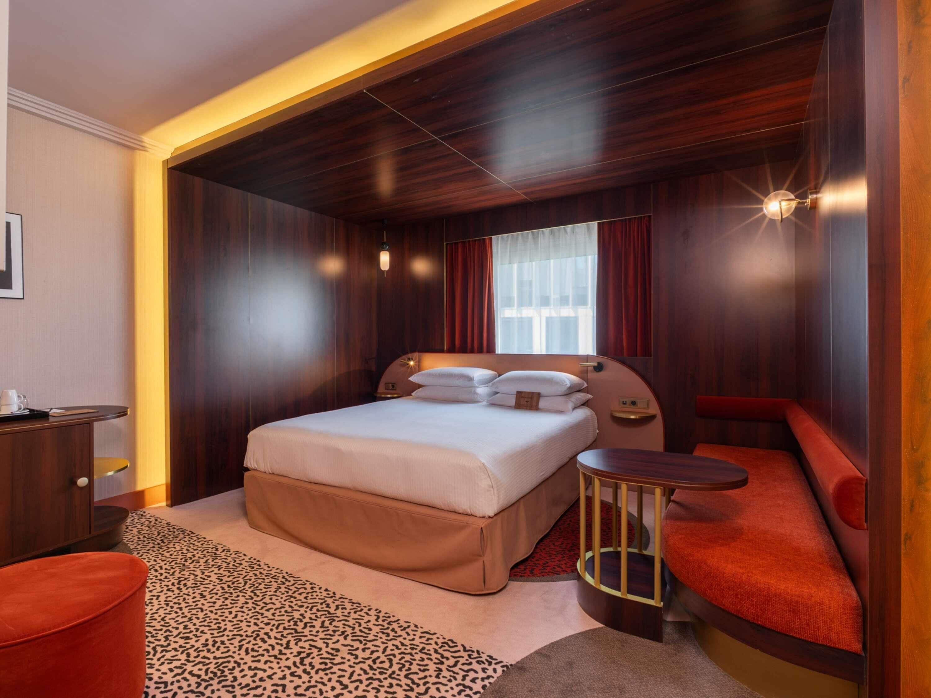 Signature-Zimmer, 1 King-Bett | Hochwertige Bettwaren, Pillowtop-Betten