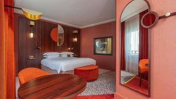 Junior studio suite, 1 kingsize bed met slaapbank | Luxe beddengoed, pillowtop-bedden, een minibar met enkele gratis items