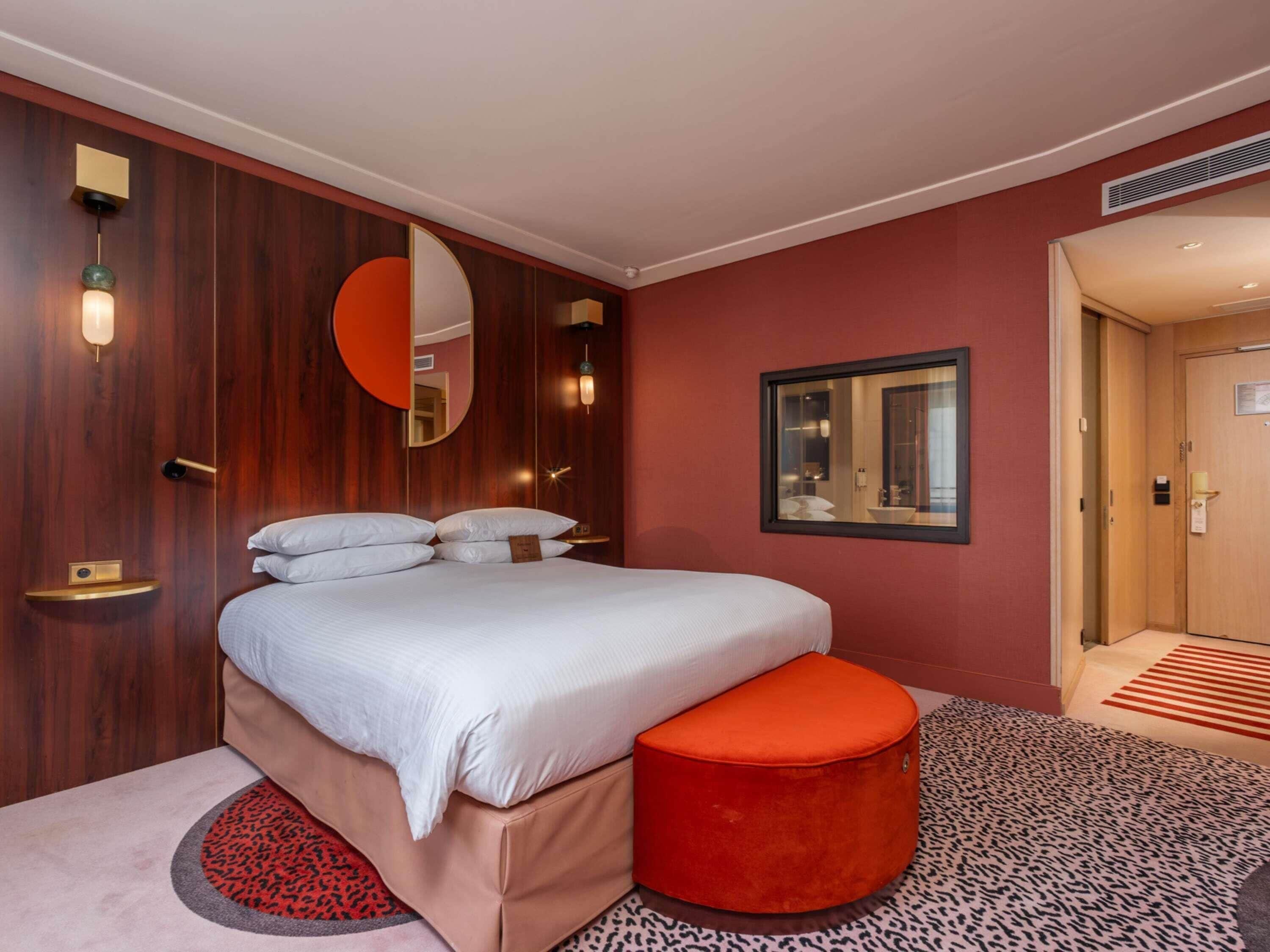 Chambre Signature, 1 très grand lit | Literie de qualité supérieure, surmatelas