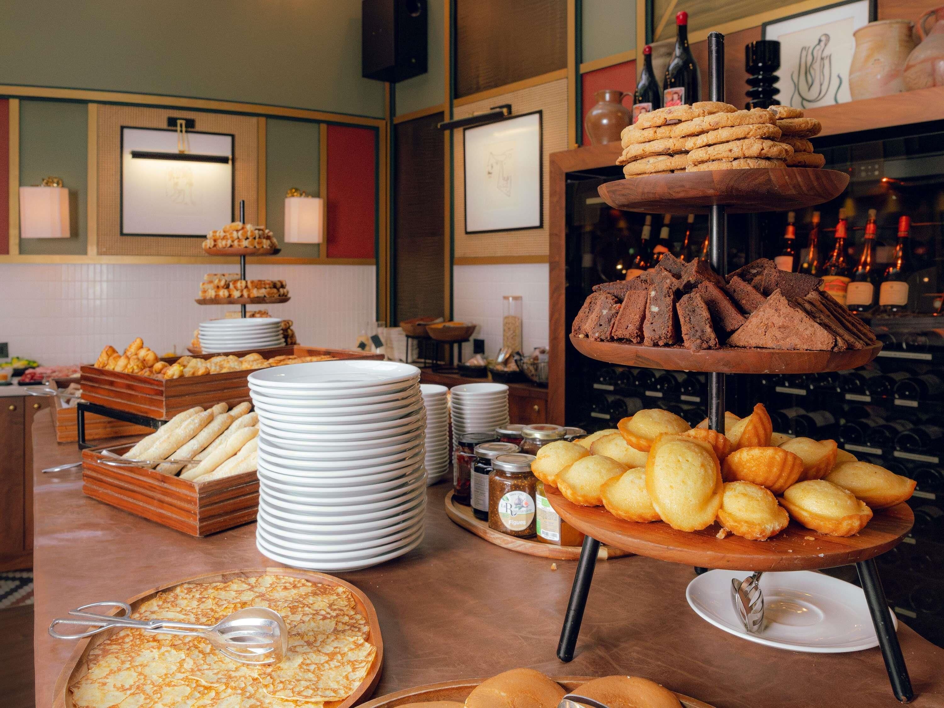 每日供應歐陸早餐 (每人 EUR28)