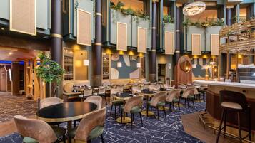 Petit déjeuner, déjeuner et dßner servis sur place