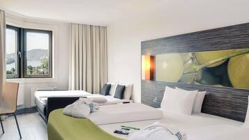 In-room safe, desk, soundproofing, iron/ironing board