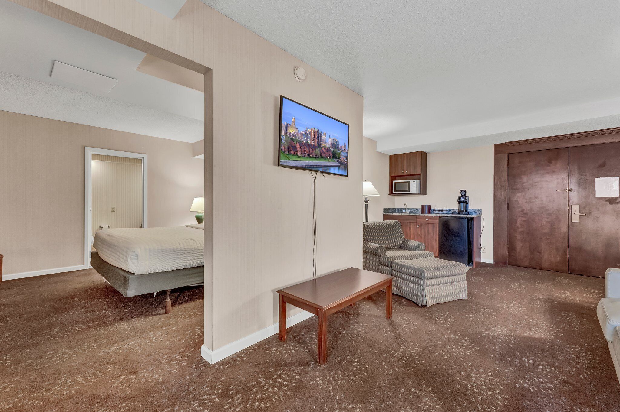 Suite, 1 chambre | Coffres-forts dans les chambres, bureau, chambres insonorisées