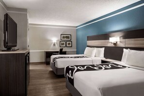 1 bedroom, premium bedding, pillow-top beds, desk