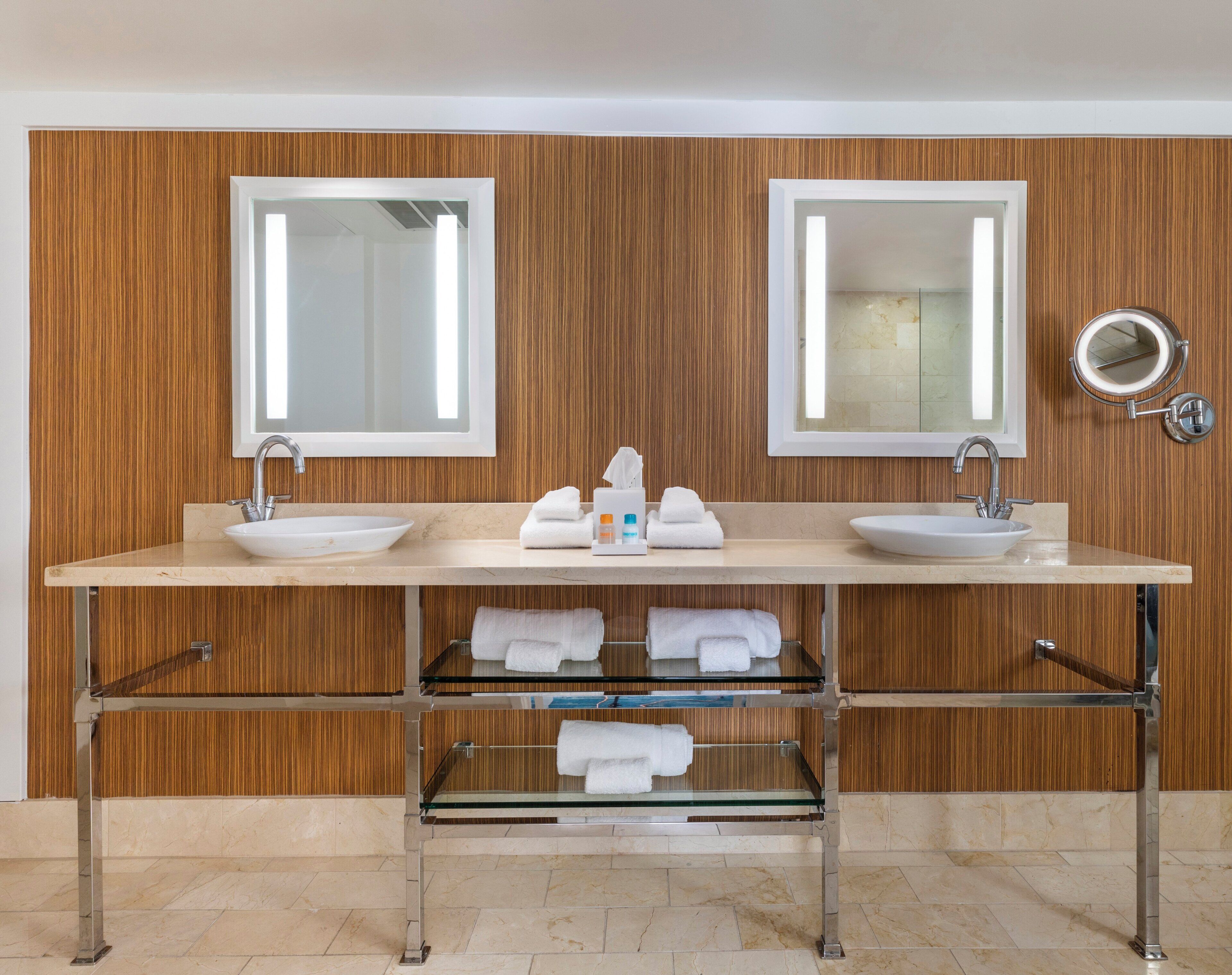 1 bedroom, Egyptian cotton sheets, premium bedding, pillow-top beds