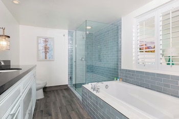 Suite, 1 King Bed with Sofa bed | Bathroom | Shower, hair dryer, towels, soap at Riviera Resort Palm Springs