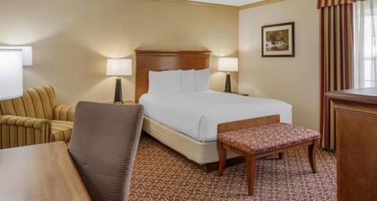Best Western PLUS Morristown Inn-Florham Park