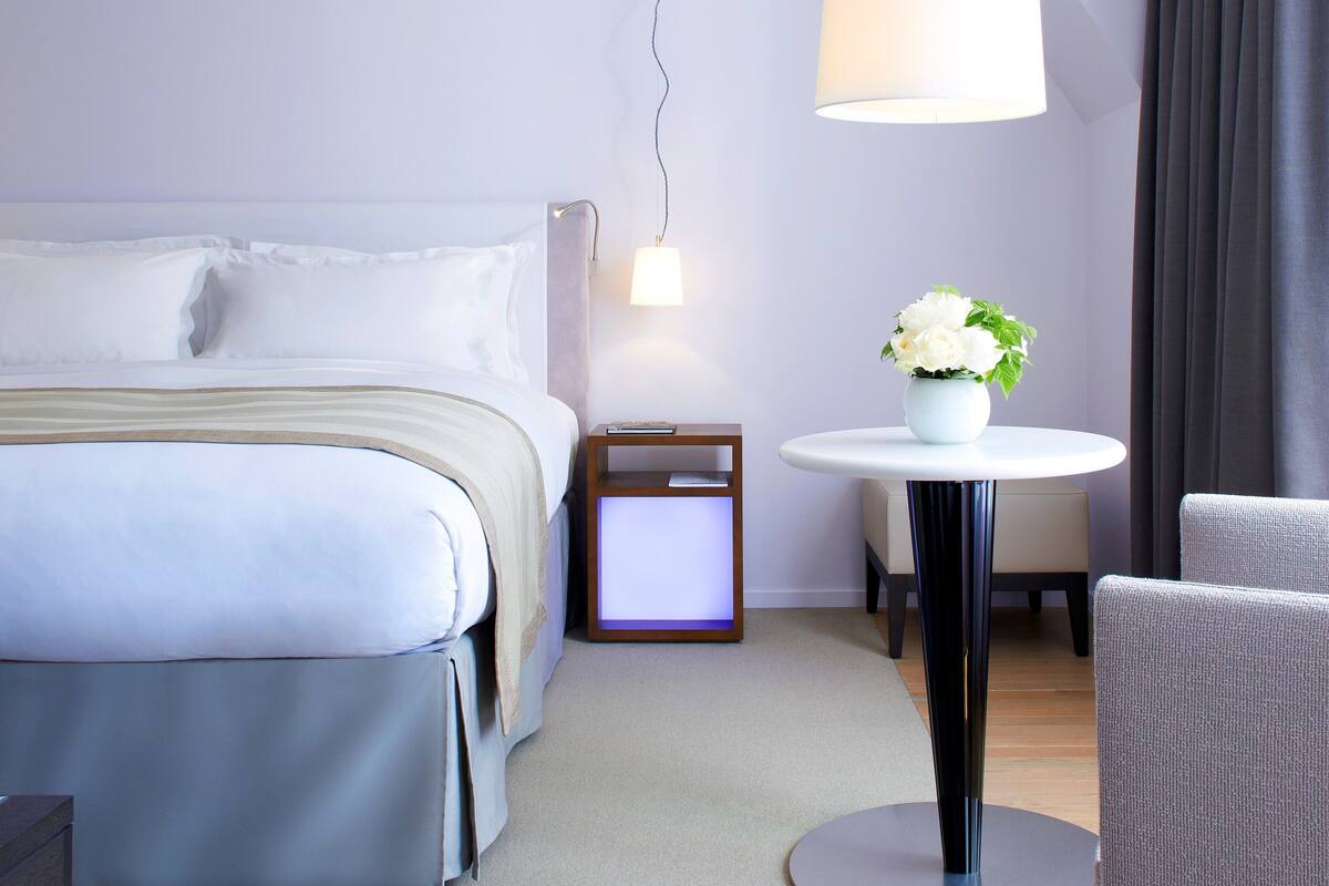 Ropa de cama de alta calidad, cubrecamas y colchones con pillow-top 